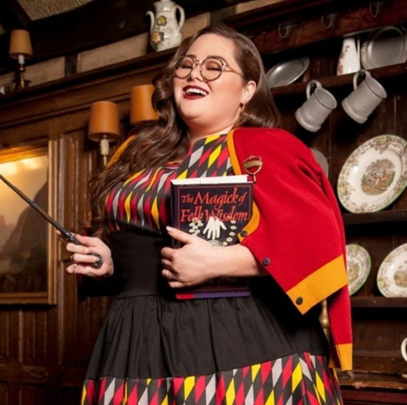 Retired Elhoffer Design House Cropped Cardigan In Solid Red With Yellow Accent - Picture 2 of 7